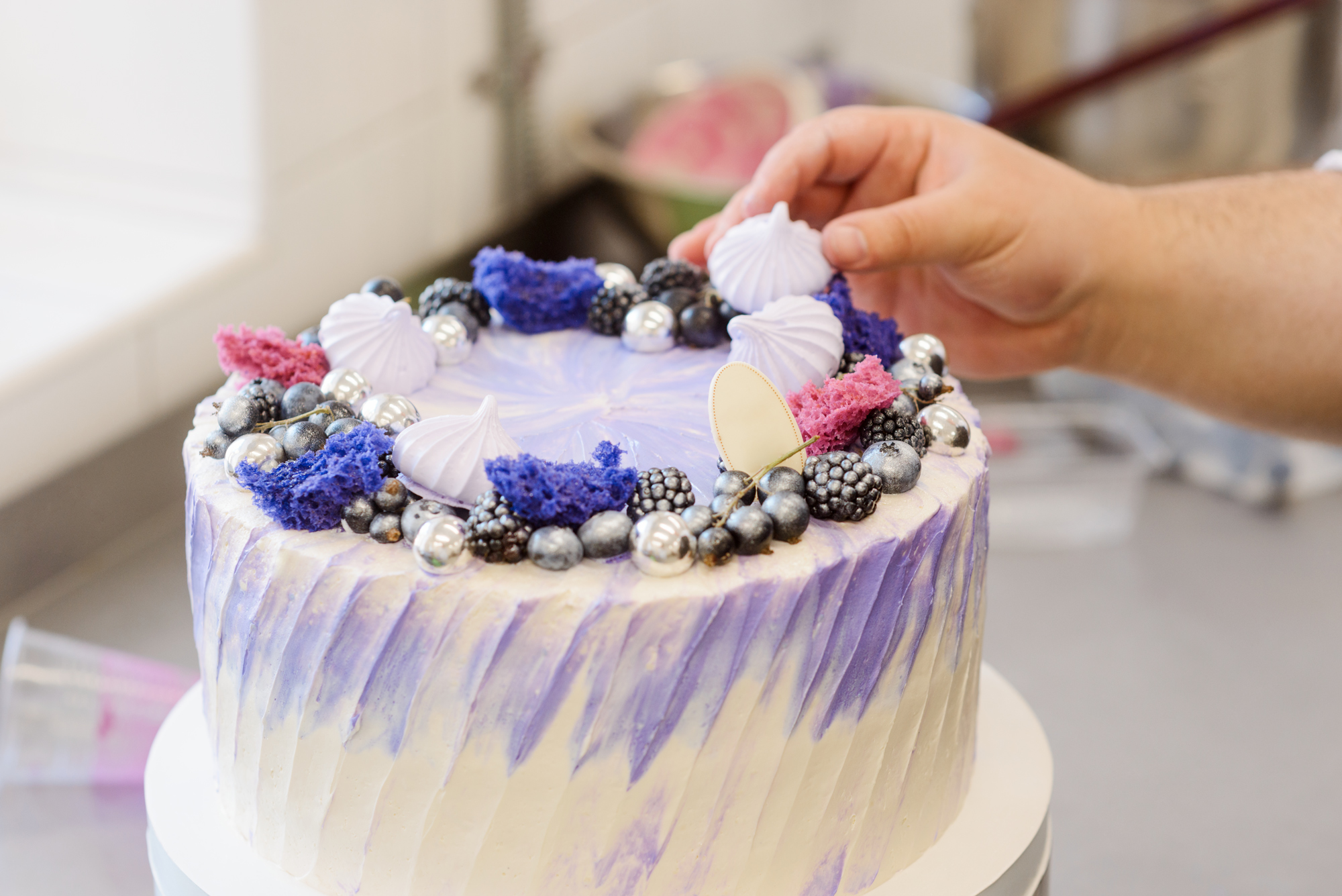 How Long Does It Take to Make a Custom Cake? What Your Cake Baker Wants You to Know
