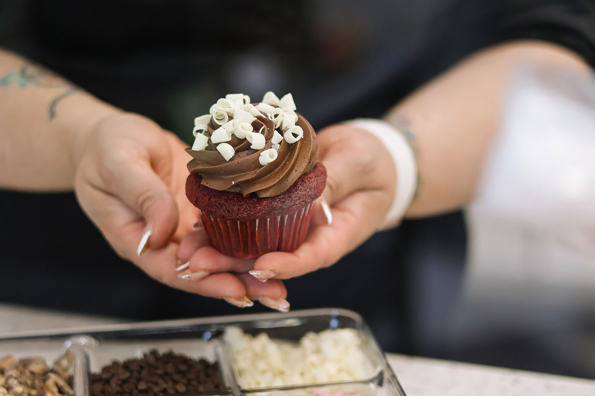 Frost’s Cupcake Bar: Buffalo’s Build-Your-Own Dessert Experience