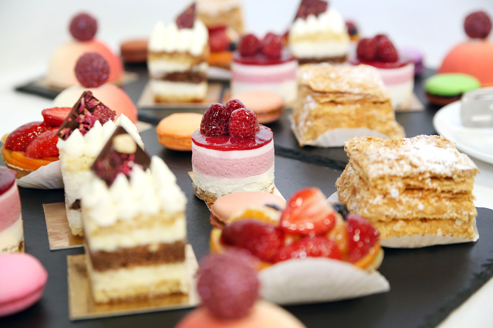 How to Make the Most of a Wedding Cake Tasting